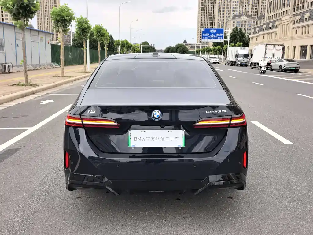 BMW i5 2026 — фото 14