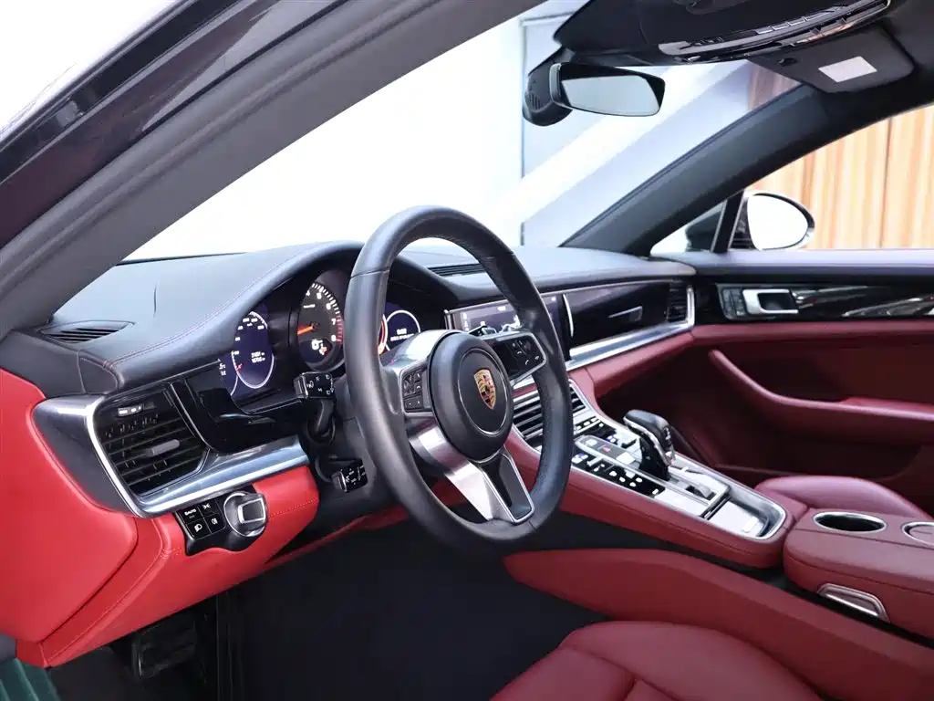 Porsche Panamera 2020 — фото 11
