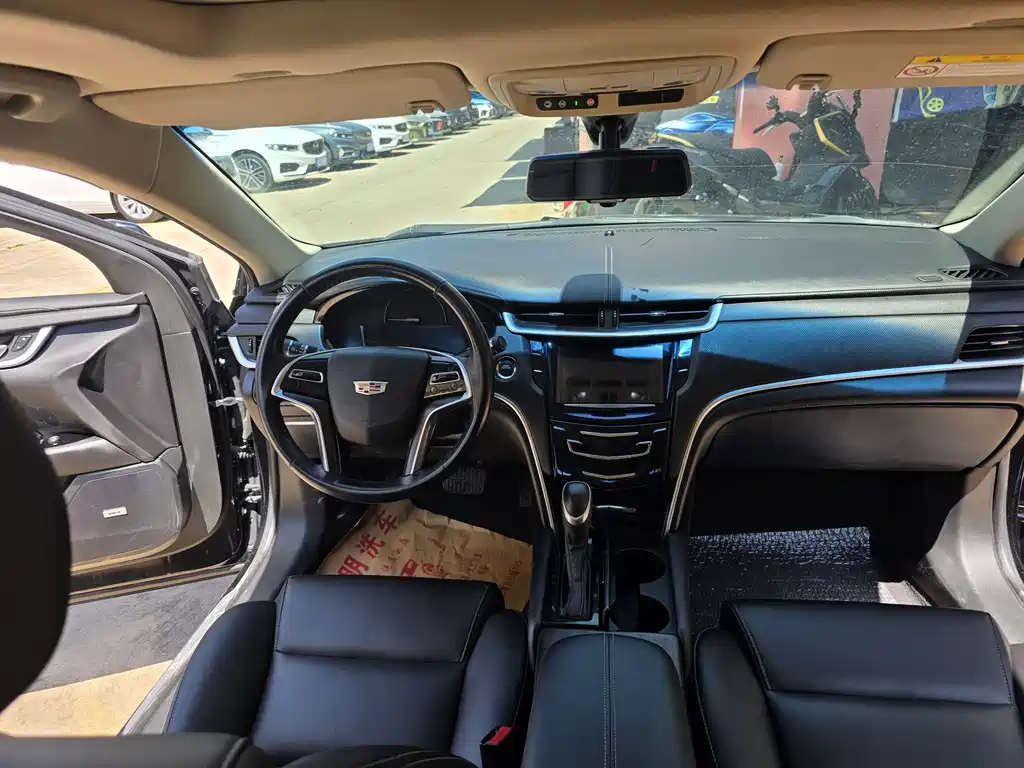 Cadillac XTS 2018 — фото 13