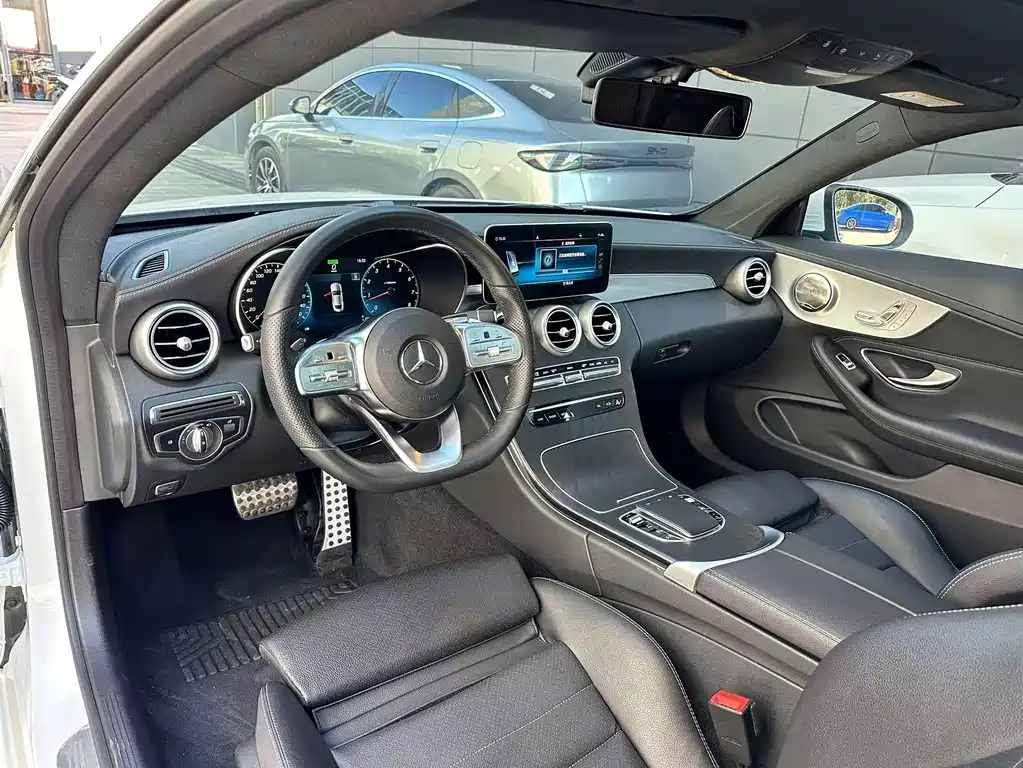 Mercedes-Benz C-Class 2019 — фото 11