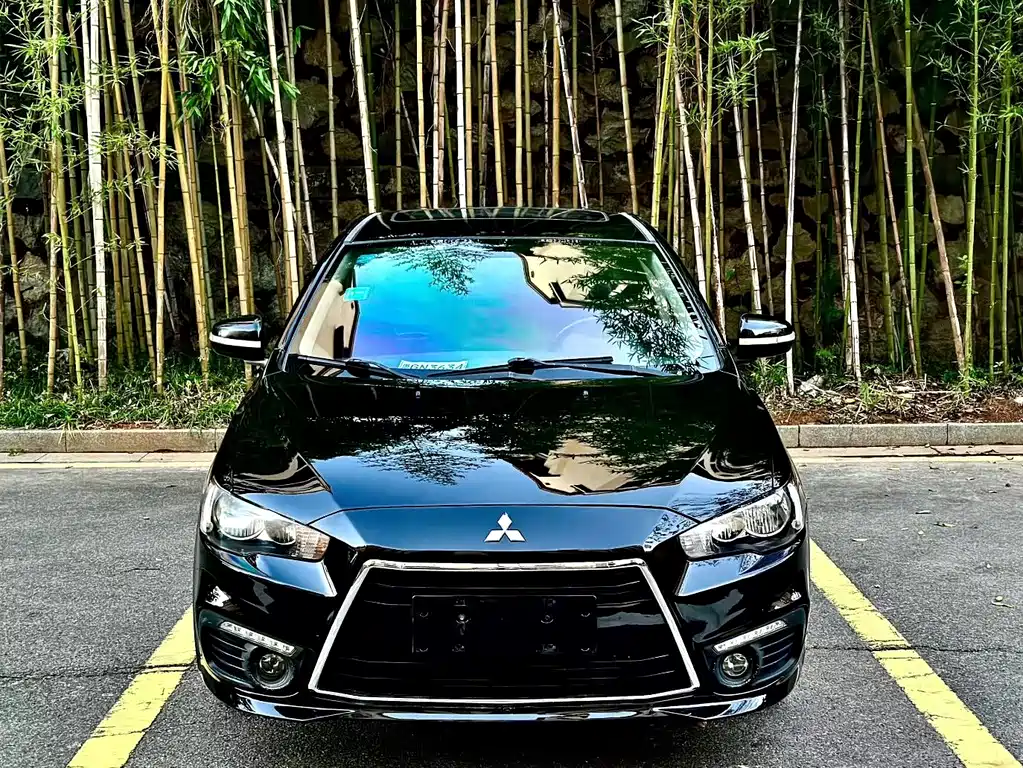 Mitsubishi Lancer EX 2016