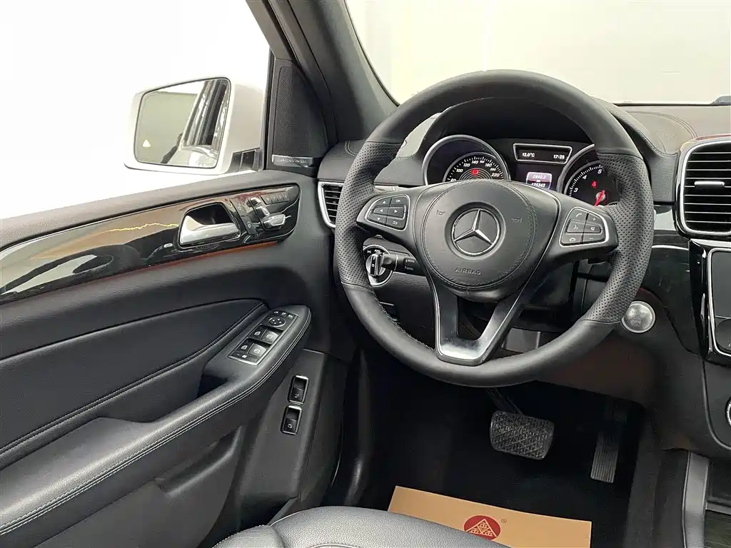 Mercedes-Benz GLS 2020 — фото 31