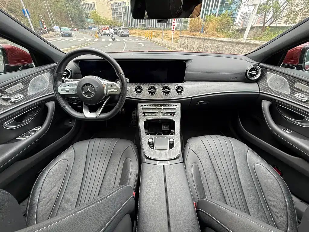 Mercedes-Benz CLS 2020 — фото 13