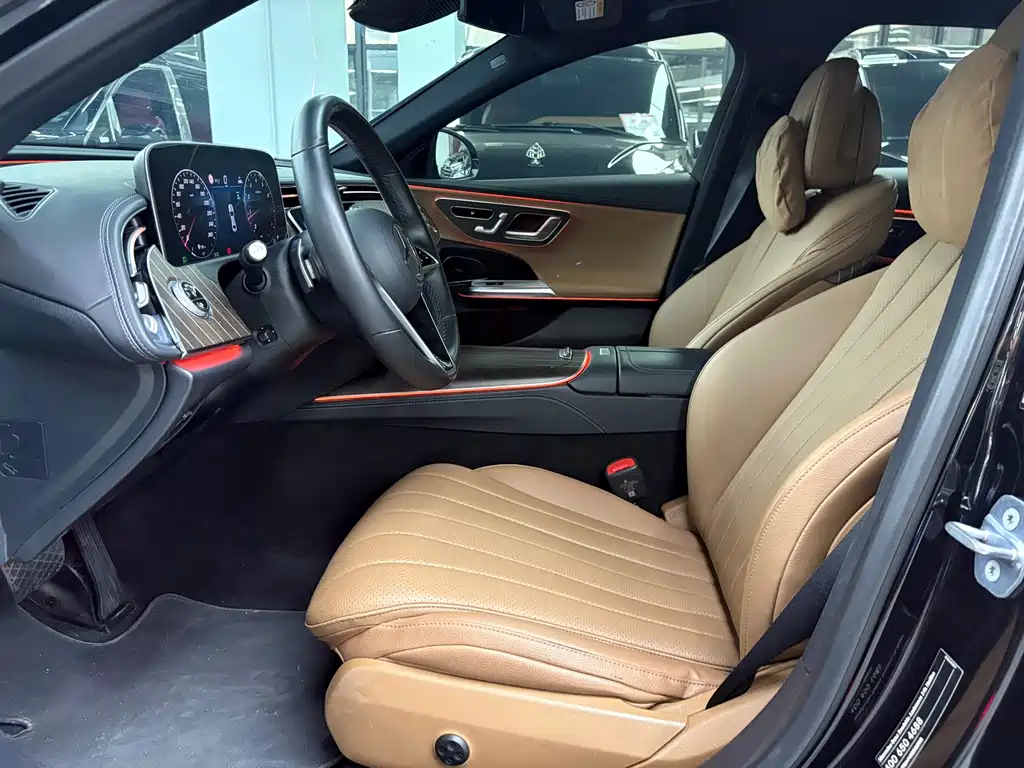 Mercedes-Benz E-Class 2024