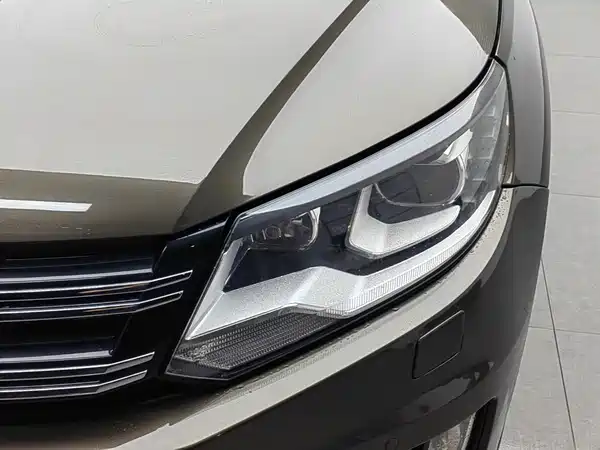 Volkswagen Tiguan 2014
