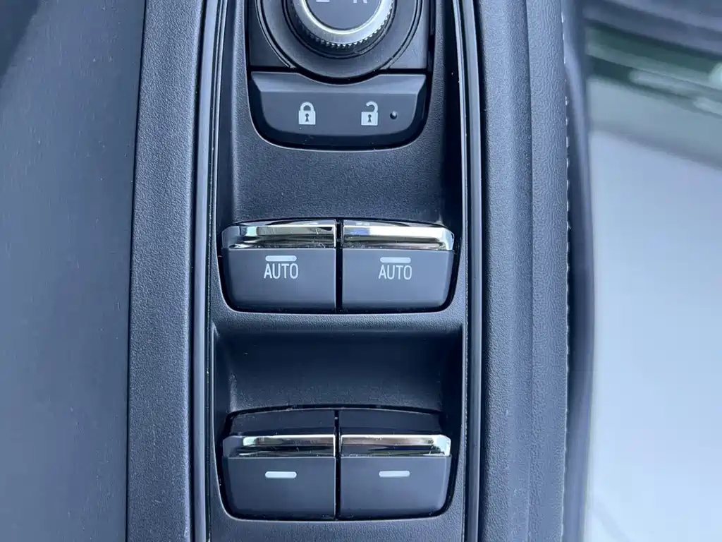 Subaru Forester 2021 — фото 17