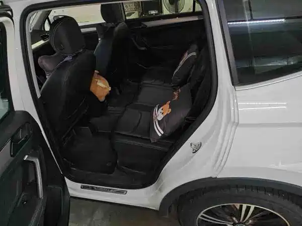 Volkswagen Tiguan L 2021