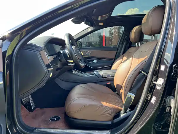 Mercedes-Benz S-Class 2020