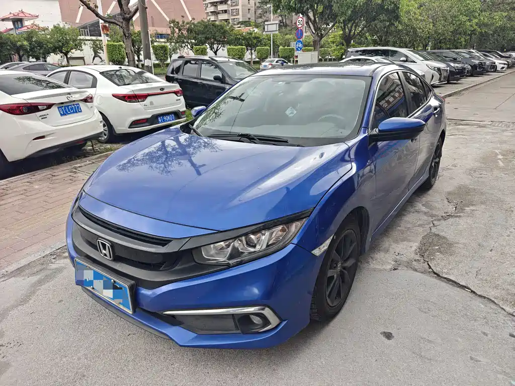 Honda Civic 2021 — фото 1