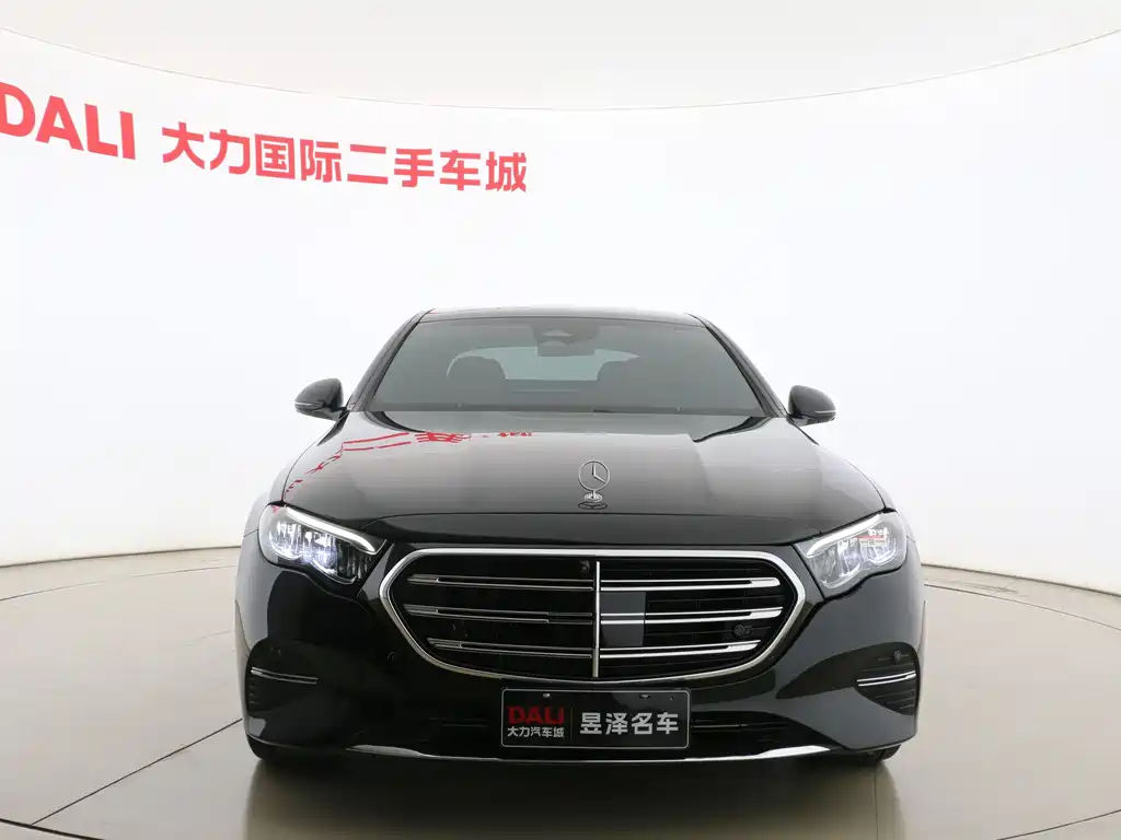 Mercedes-Benz E-Class 2025