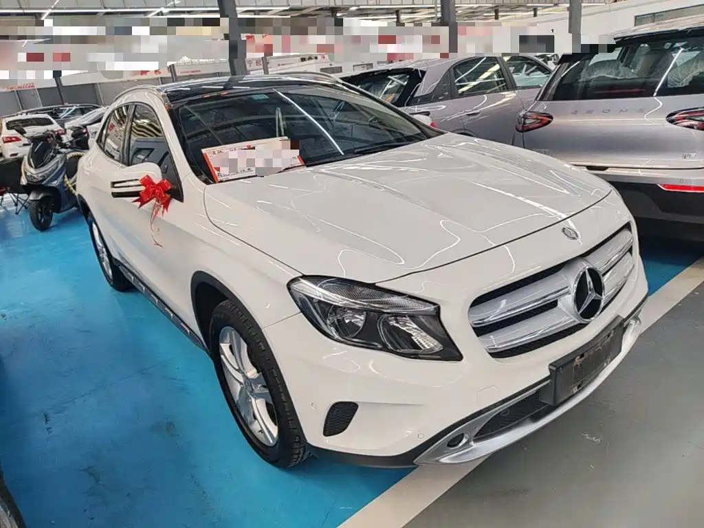 Mercedes-Benz GLA 2016