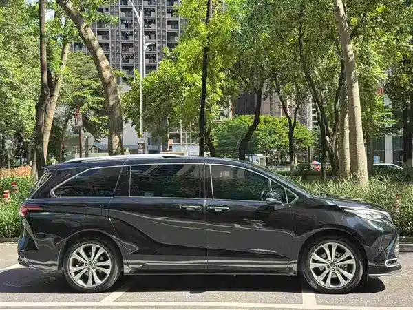 Toyota Sienna 2023