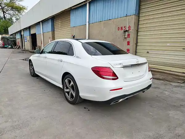 Mercedes-Benz E-Class 2017