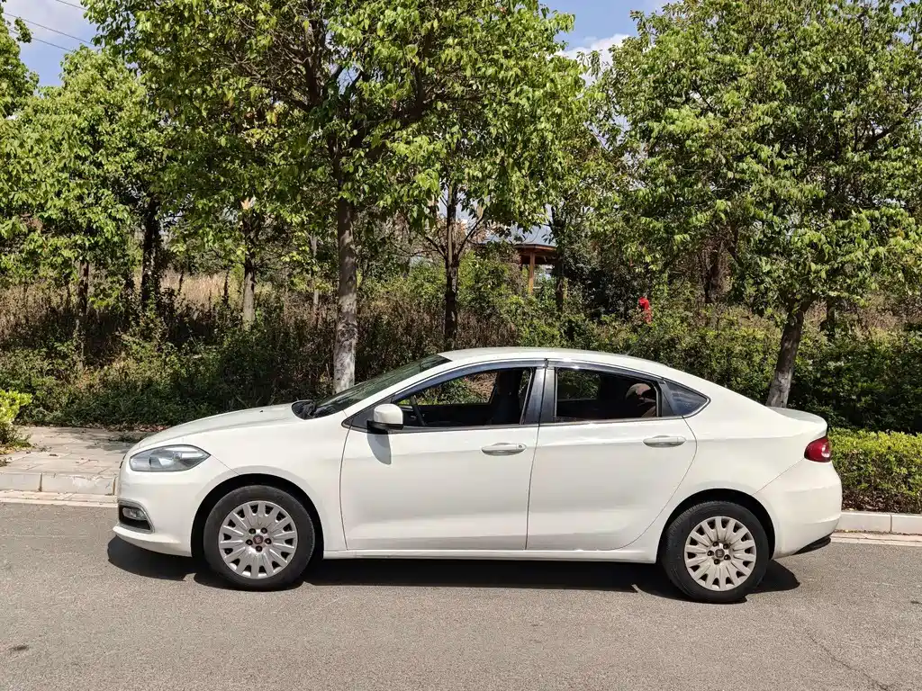 Fiat Viaggio 2015
