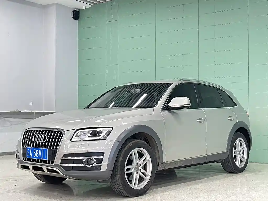 Audi Q5 2018 — фото 1