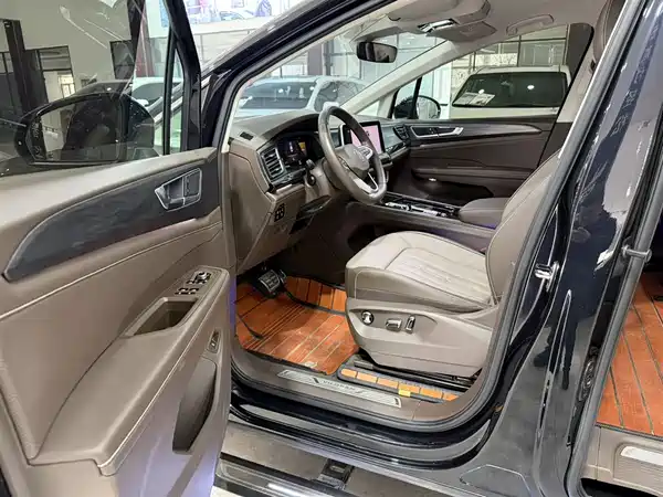 Volkswagen Viloran 2022