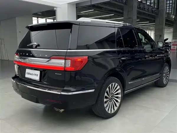 Lincoln Navigator 2020