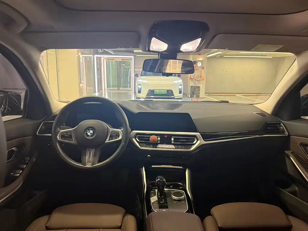 BMW 3 Series 2021