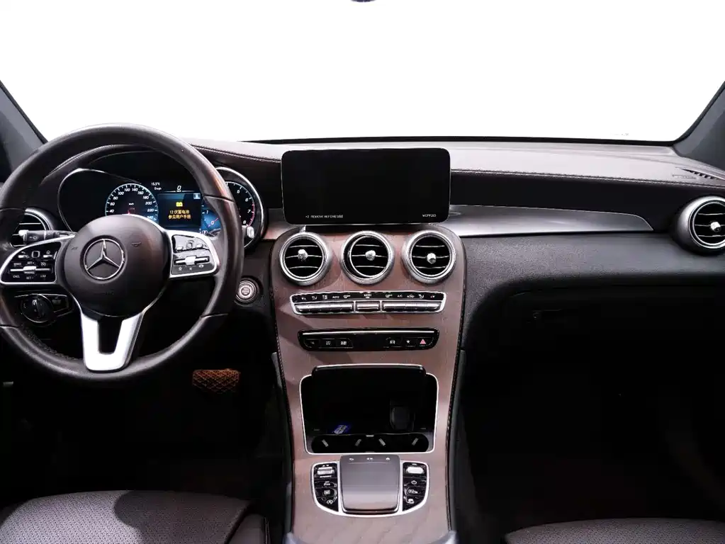 Mercedes-Benz GLC 2023 — фото 24