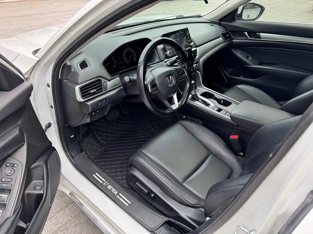Honda Accord 2021 — фото 10