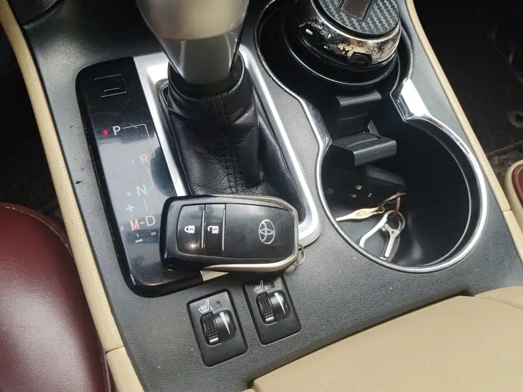 Toyota Highlander 2016 — фото 12