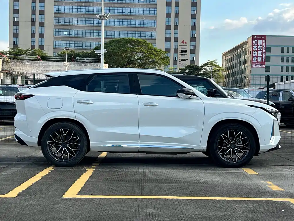 Changan Auchan Z6 New Energy 2023 — фото 17
