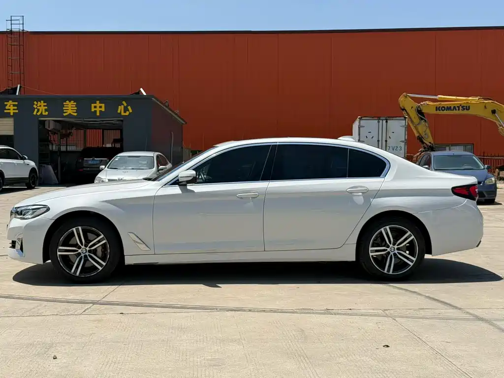 BMW 5 Series 2021