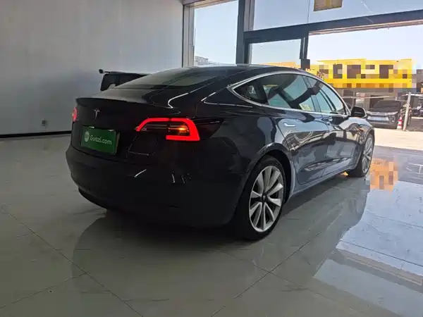 Tesla Model 3 2019