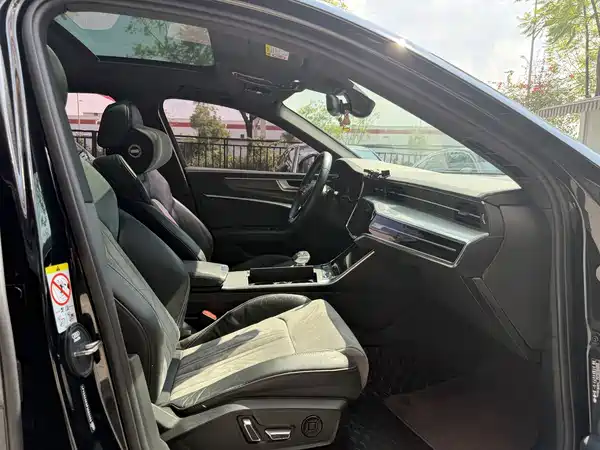 Audi A6L 2023