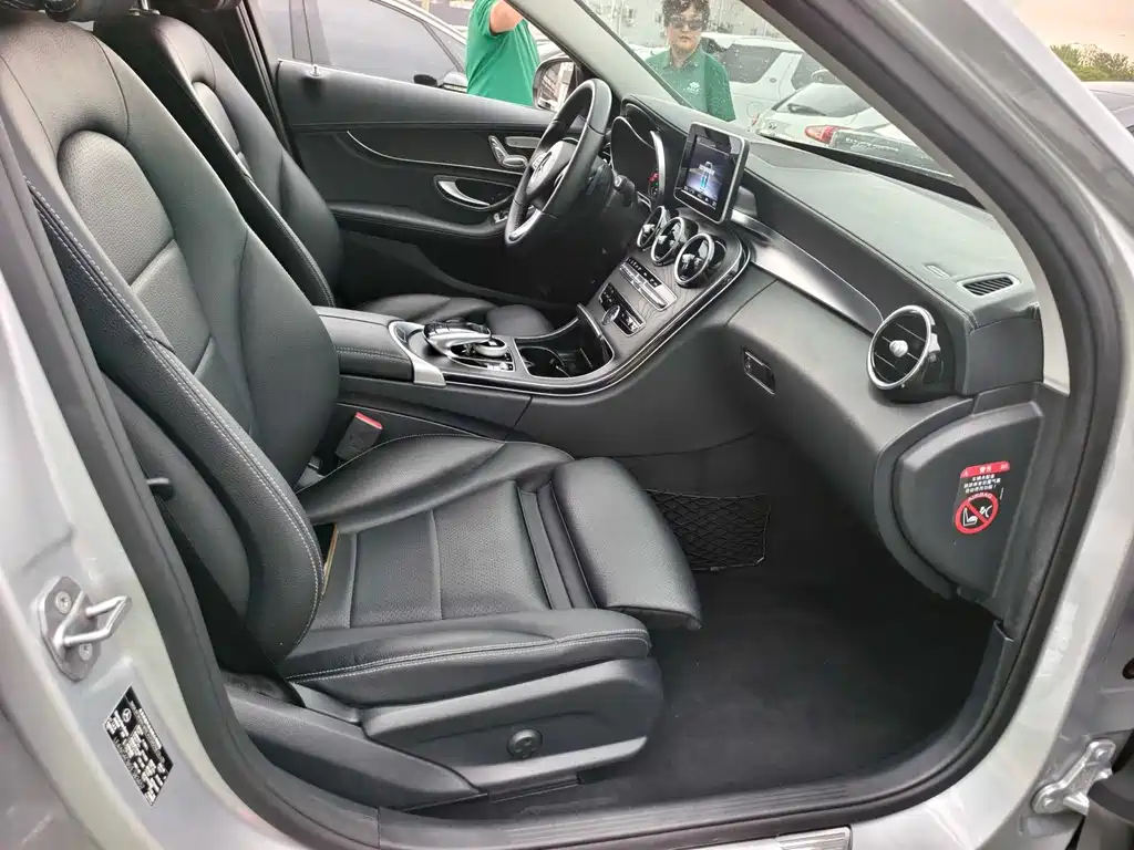 Mercedes-Benz C-Class 2018 — фото 12