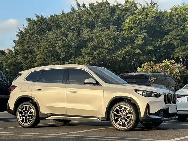 BMW X1 2025