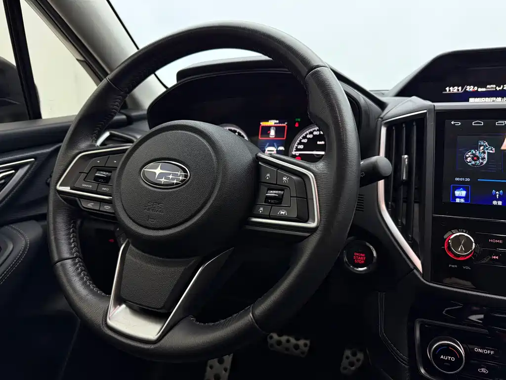 Subaru Forester 2021 — фото 12