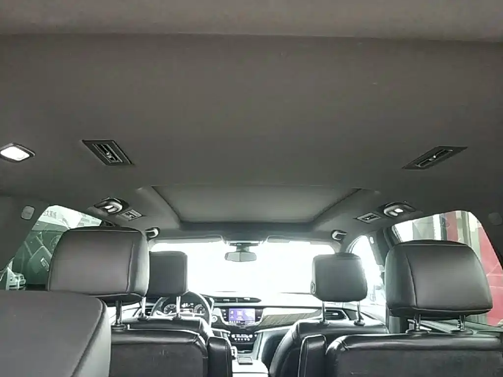 Cadillac XT6 2019 — фото 18