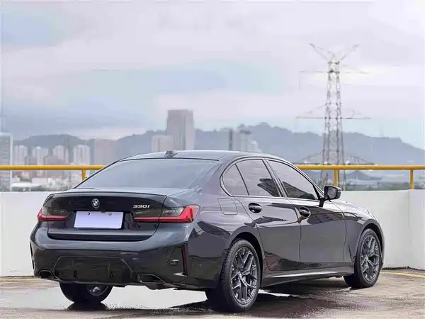 BMW 3 Series 2025