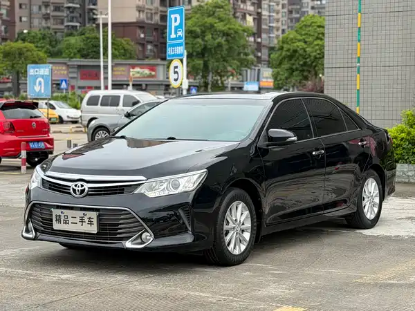 Toyota Camry 2016