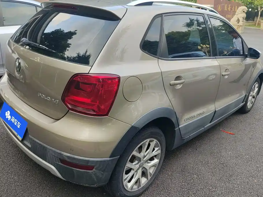 Volkswagen Polo 2015