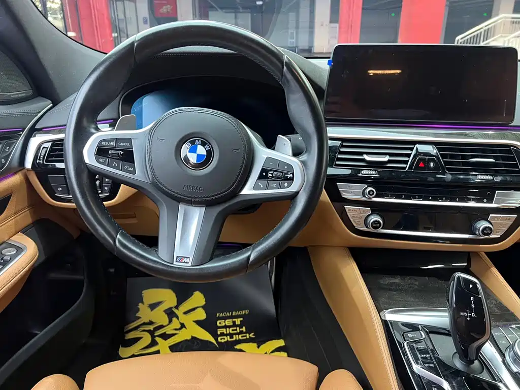 BMW 6 Series GT 2024 — фото 13