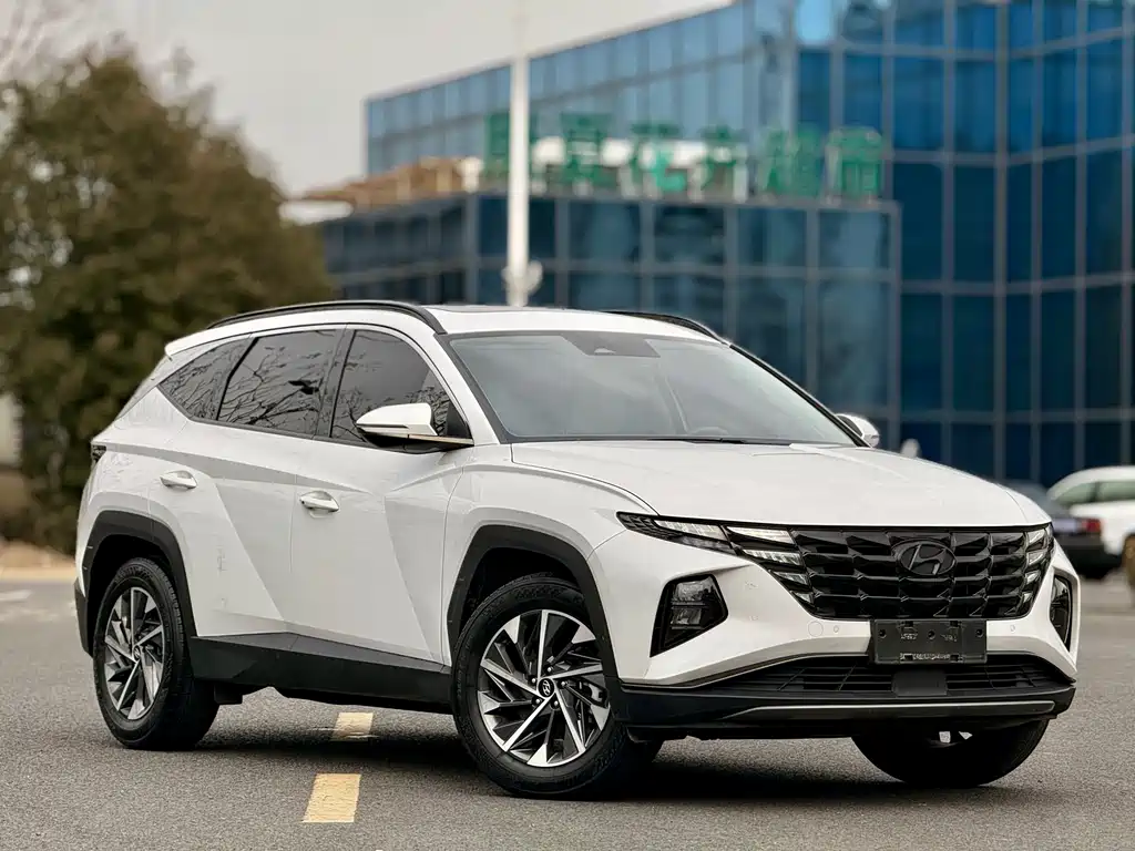 Hyundai Tucson 2022 — фото 3