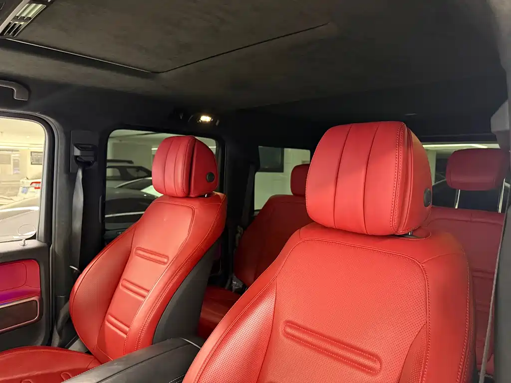 Mercedes-Benz G-Class 2023 — фото 11