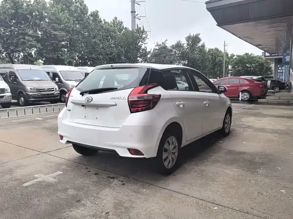 Toyota Yaris L 2016