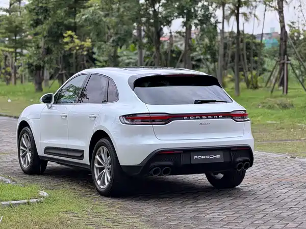 Porsche Macan 2023