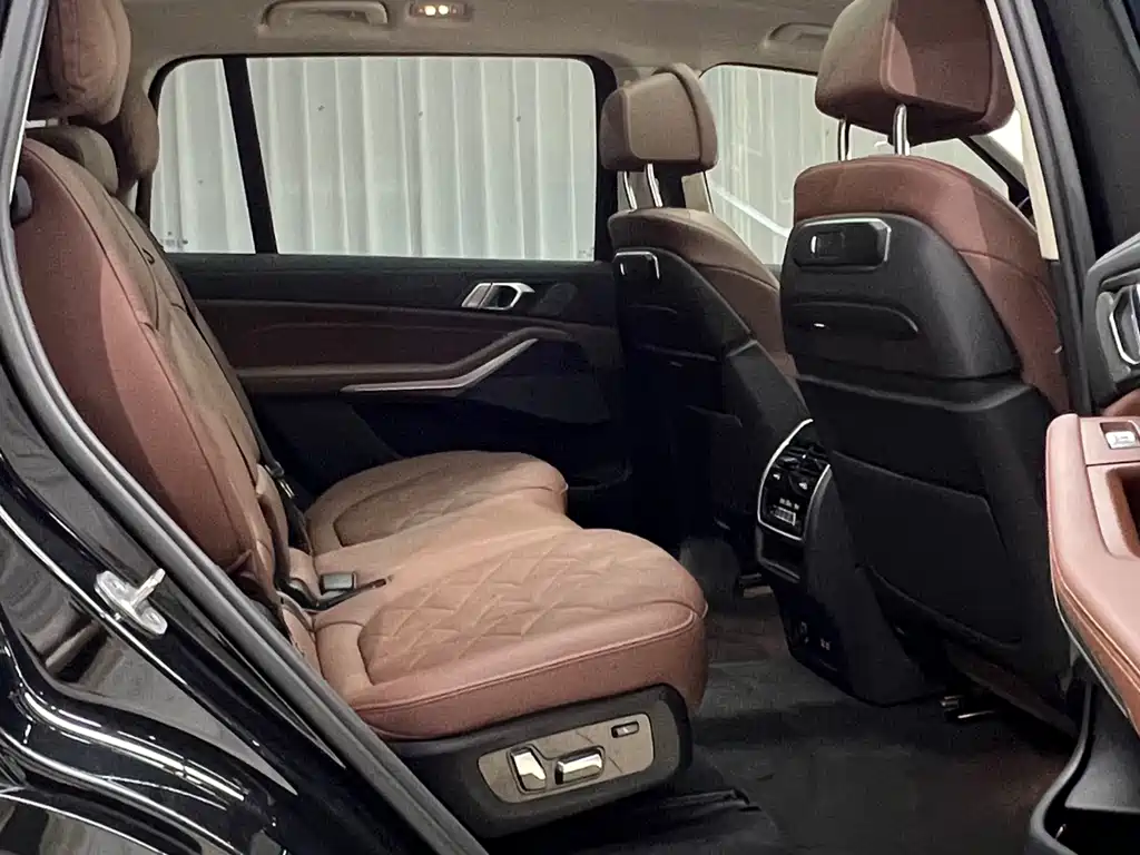 BMW X7 2023 — фото 19
