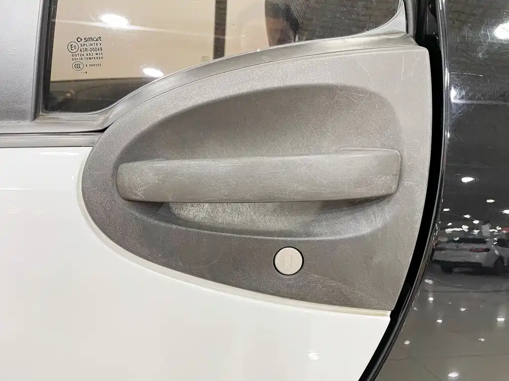 smart Fortwo 2015 — фото 11