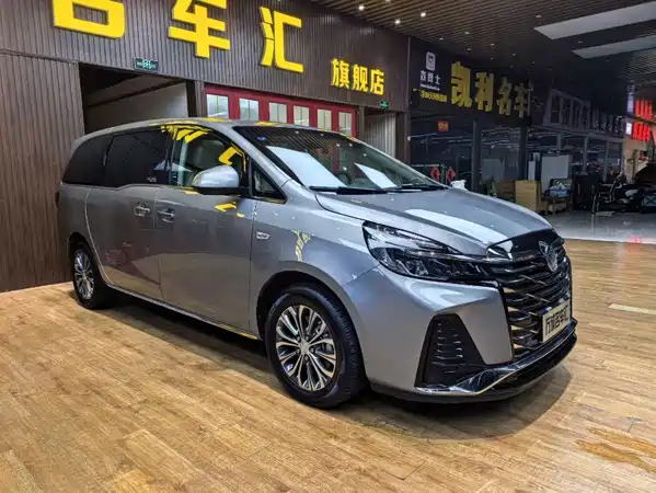 Buick GL8 2024