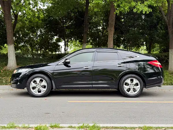 Honda Crosstour 2011
