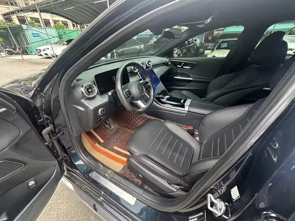 Mercedes-Benz C-Class 2023