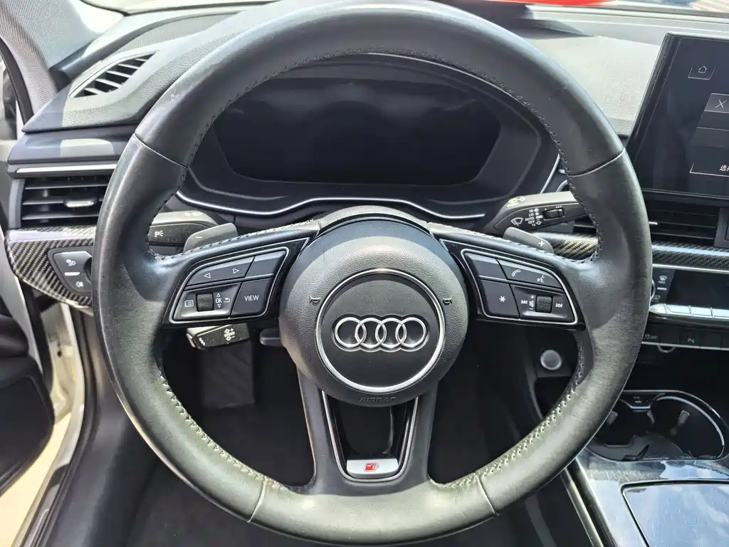 Audi A4L 2021