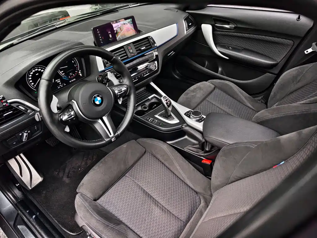 BMW 1 Series 2018 — фото 4