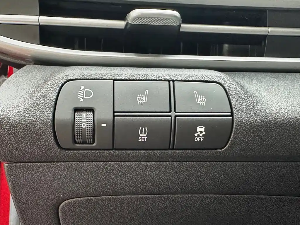 Hyundai Elantra 2021 — фото 9