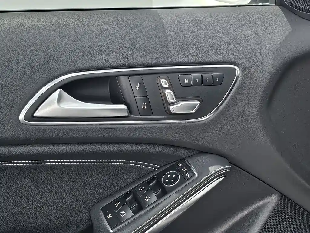 Mercedes-Benz GLA 2017 — фото 6